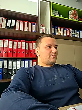 KarlosCarutox online show from 2, 12, 2025