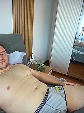 KarlosCarutox online show from 21, 12, 2025