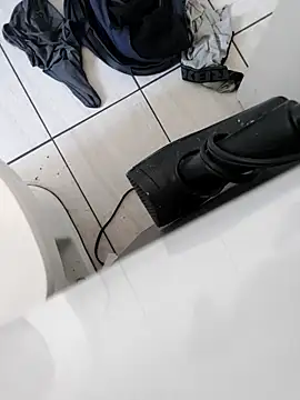 QcMisterv13 online show from 14, 10, 2025