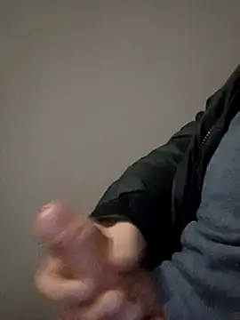 QcMisterv13 online show from 25, 2, 2025