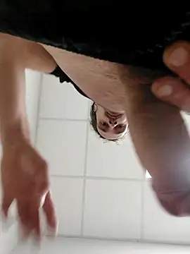 QcMisterv13 online show from 30, 10, 2025