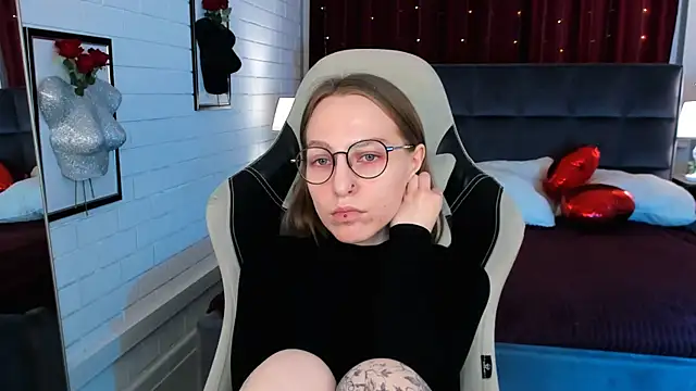 Snapshot of AphexQueen chatting on 20, 3, 2025 AphexQueen online show from 20, 3, 2025