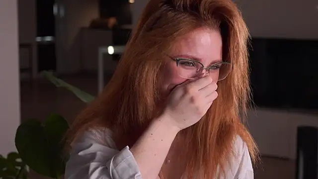 EsmaCrumbley online show from 16, 3, 2026