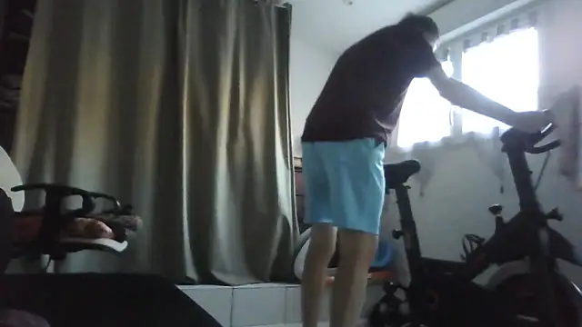 Snapshot of naturiste974 chatting on 2, 10, 2025 naturiste974 online show from 2, 10, 2025