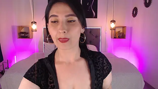 emily leinner online show from 12, 11, 2025