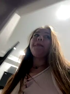 AnnabelleKelly online show from 3, 10, 2025