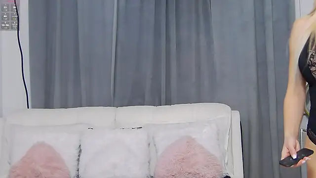 Snapshot of AddaMantia chatting on 3, 10, 2025 AddaMantia online show from 3, 10, 2025