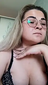 pussyCat t online show from 3, 5, 2026
