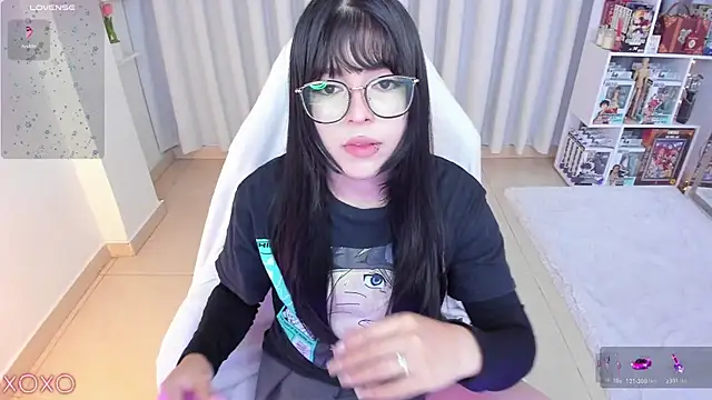 misshoneyxxx online show from 14, 4, 2026