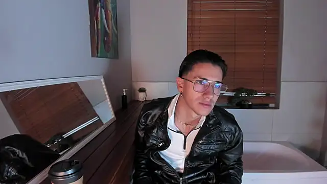 Andy Joy  online show from 31, 10, 2025