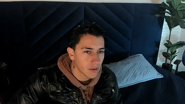 Andy Joy  online show from 14, 12, 2025