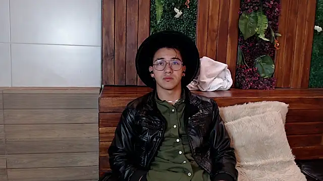 Andy Joy  online show from 15, 11, 2025