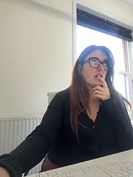 Miss Stassi online show from 5, 2, 2025