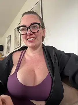 Miss Stassi online show from 16, 3, 2025