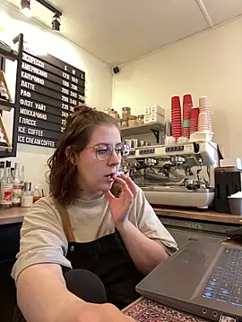 cinnabon  online show from 28, 4, 2026