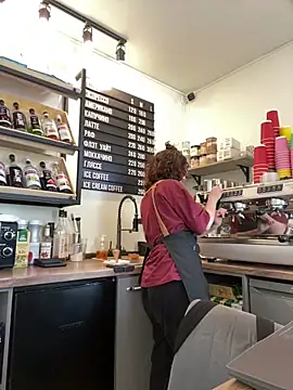 cinnabon  online show from 18, 4, 2026