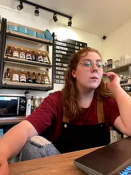 cinnabon  online show from 18, 9, 2025