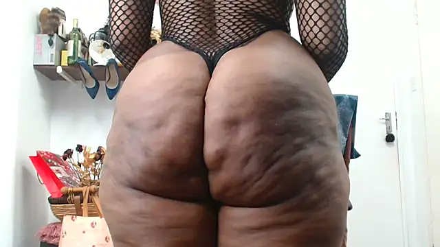 xTALLSEXYBUMx online show from 27, 5, 2026