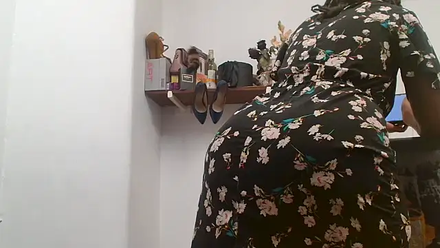 xTALLSEXYBUMx online show from 28, 10, 2025