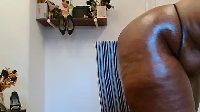 xTALLSEXYBUMx online show from 15, 10, 2025