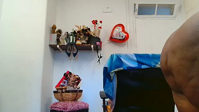 xTALLSEXYBUMx online show from 28, 4, 2026