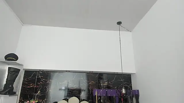 Snapshot of Kathia_Armstrong chatting on 4, 2, 2025 Kathia Armstrong online show from 4, 2, 2025