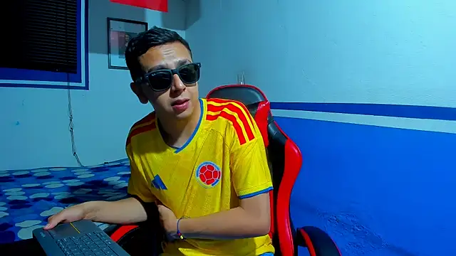 maxowens oficial online show from 18, 6, 2026