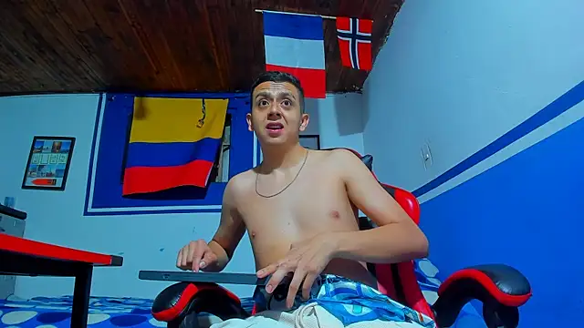 Snapshot of maxowens_oficial chatting on 16, 2, 2026 maxowens oficial online show from 16, 2, 2026