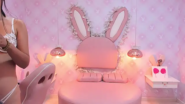 Saraa Skinny online show from 6, 3, 2025