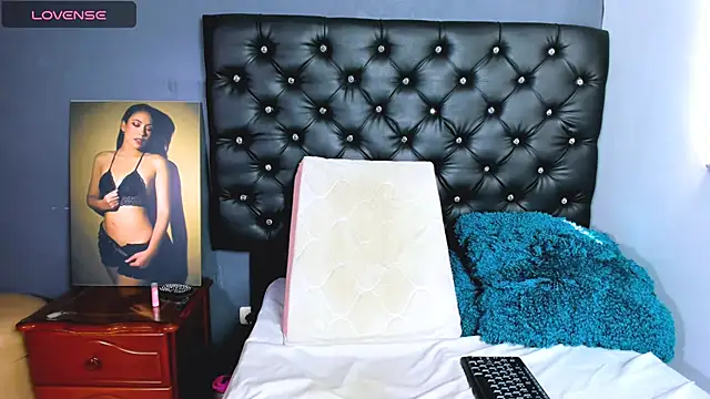 Snapshot of catalinamuss_ chatting on 14, 11, 2025 catalinamuss online show from 14, 11, 2025