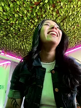 emily 22x online show from 13, 9, 2025