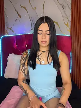 emily 22x online show from 25, 11, 2025