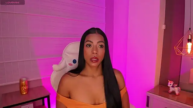 Amber villalobos  online show from 2, 10, 2025