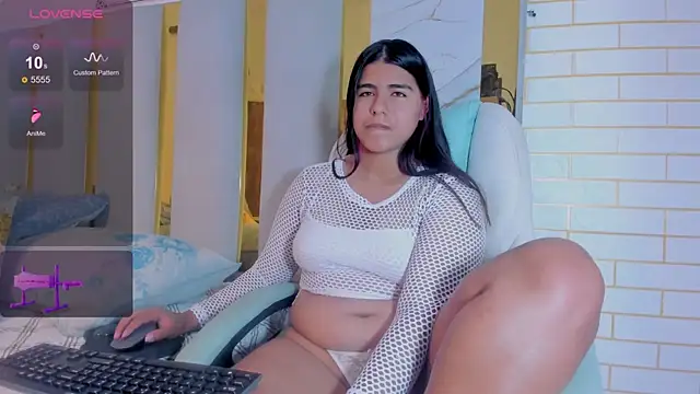 Lia Ashley online show from 15, 9, 2025