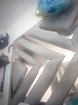 naughty-sharlot online show from 18, 12, 2025