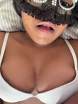 Bella Luna18 online show from 26, 11, 2025