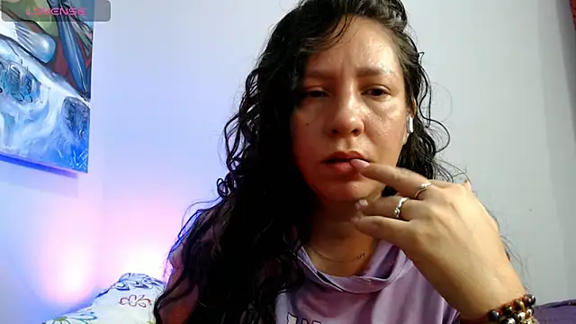 Snapshot of naihroby chatting on 30, 10, 2025 naihroby online show from 30, 10, 2025