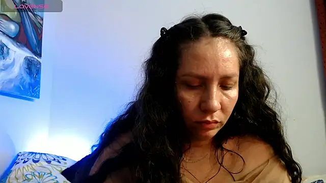 Snapshot of naihroby chatting on 24, 10, 2025 naihroby online show from 24, 10, 2025