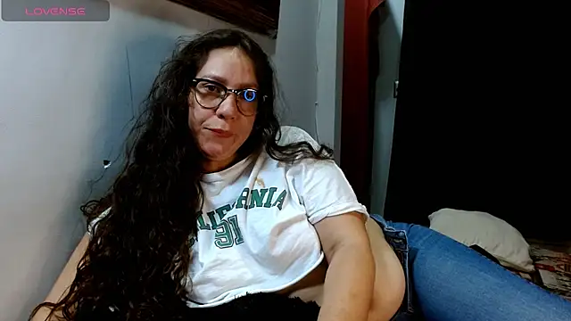 Snapshot of naihroby chatting on 21, 9, 2025 naihroby online show from 21, 9, 2025