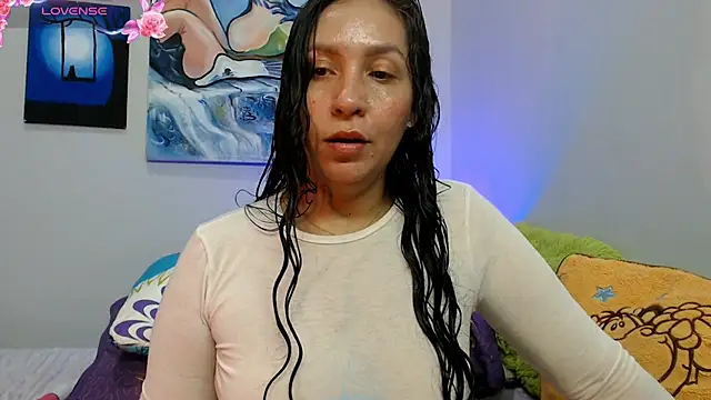 Snapshot of naihroby chatting on 24, 11, 2025 naihroby online show from 24, 11, 2025