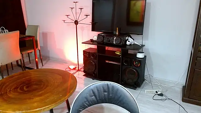 Snapshot of naihroby chatting on 23, 9, 2025 naihroby online show from 23, 9, 2025