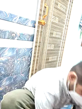 Ishan003 online show from 4, 11, 2025