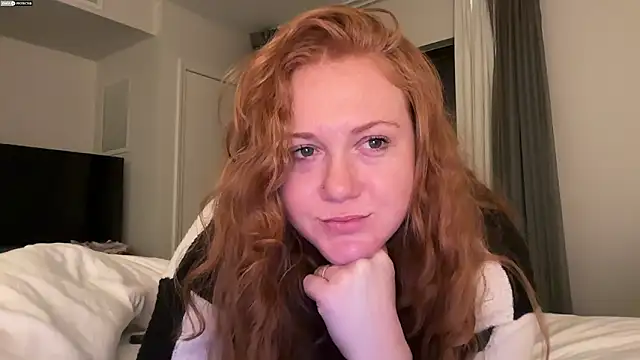 Scarlettredff online show from 3, 2, 2026