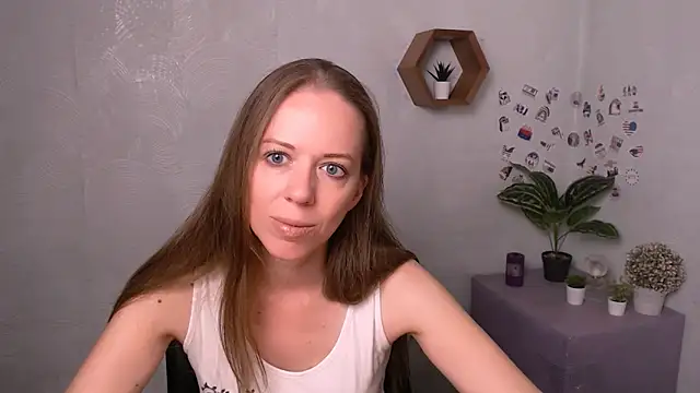 GloriaSi  online show from 12, 9, 2025