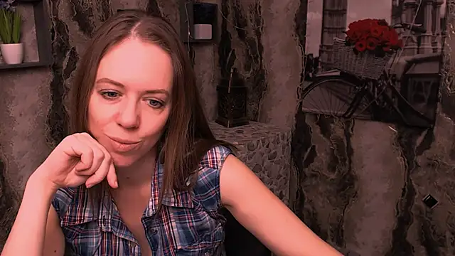 GloriaSi  online show from 10, 3, 2025