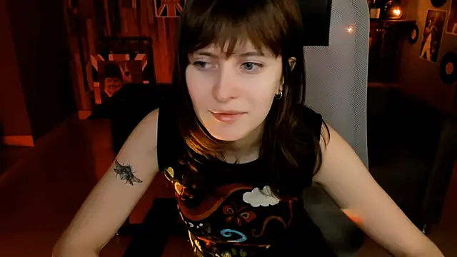 Snapshot of LolaAsmus chatting on 6, 2, 2026 LolaAsmus online show from 6, 2, 2026