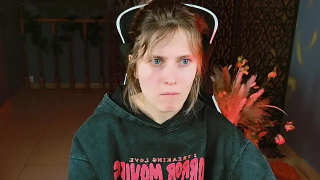 LolaAsmus online show from 18, 2, 2025