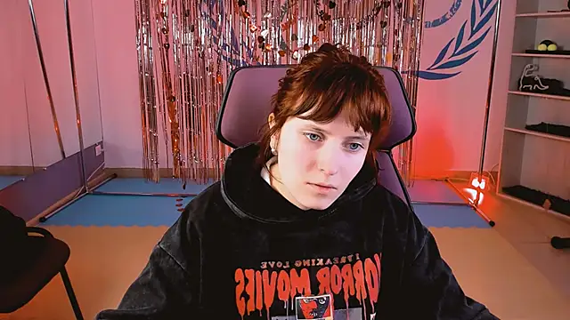 LolaAsmus online show from 4, 3, 2025