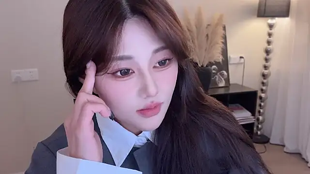 Strawberrybabyy1 online show from 19, 11, 2025