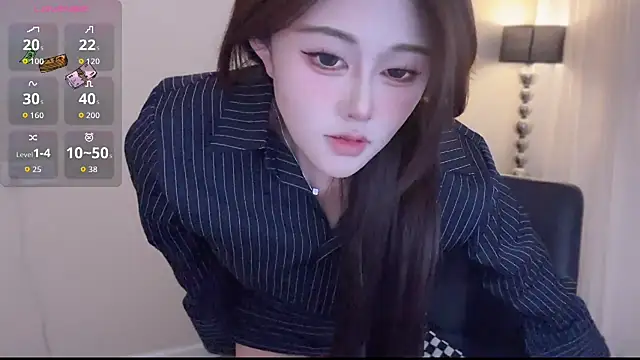 Strawberrybabyy1 online show from 10, 1, 2026